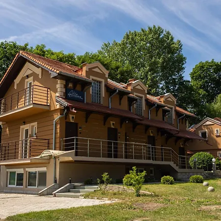 Apartment Harizma *